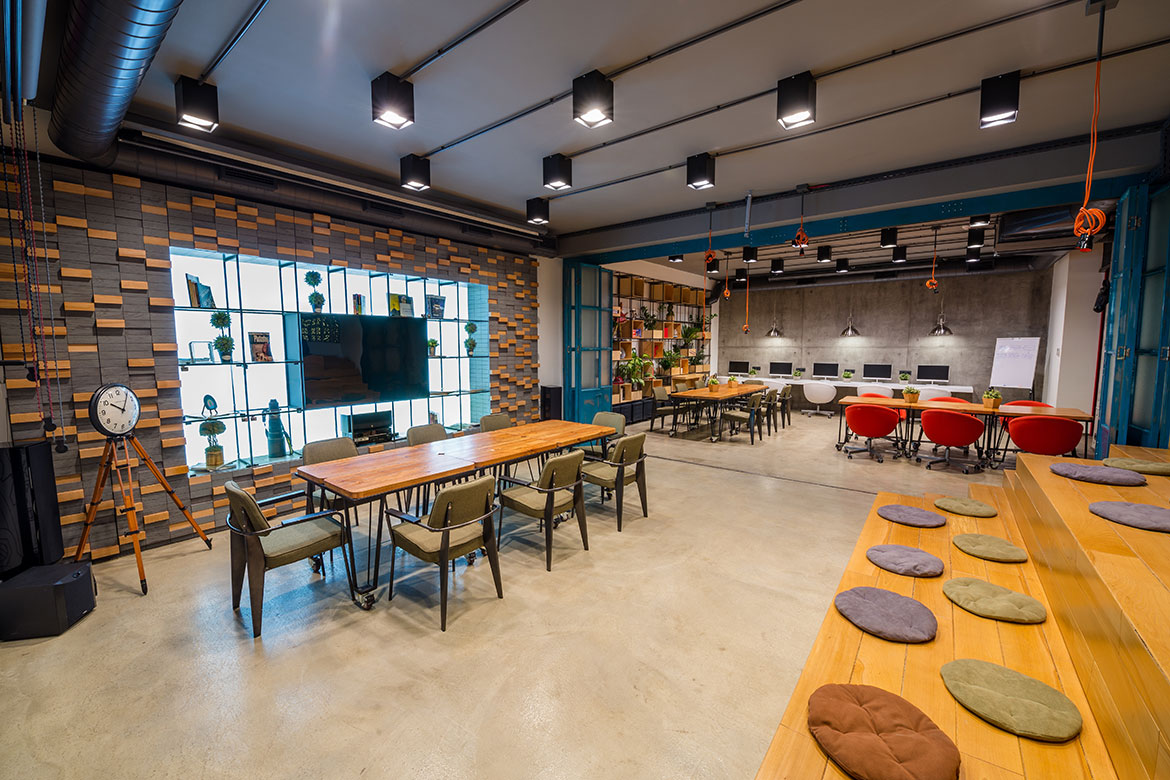 services led retail lighting