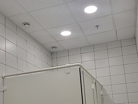 projektek forum debrecen wc kis led panel